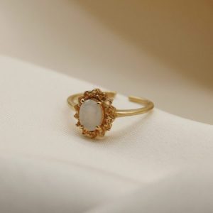 A La – Vintage Gold Antique Ring Yellow Citrine